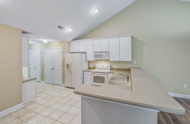 117 Ravines Lane, Spartanburg, SC 29301