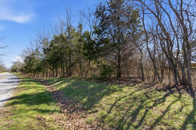 121 State Highway Kk, Galena, MO 65656