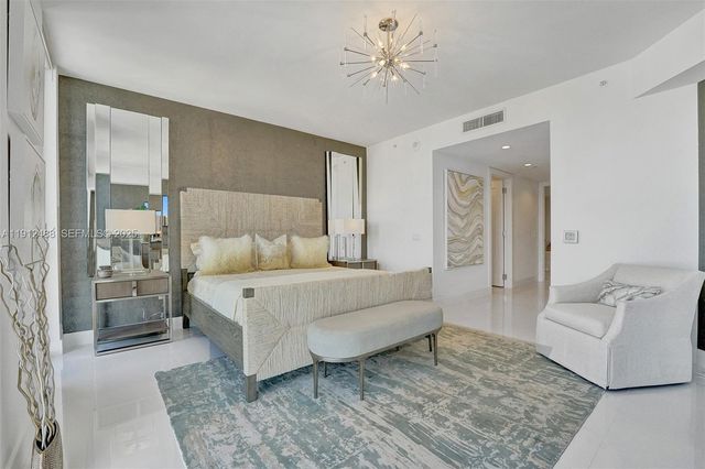 100 E Las Olas Blvd 3703, Fort Lauderdale, FL 33301