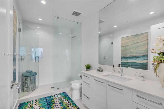 100 E Las Olas Blvd 3703, Fort Lauderdale, FL 33301