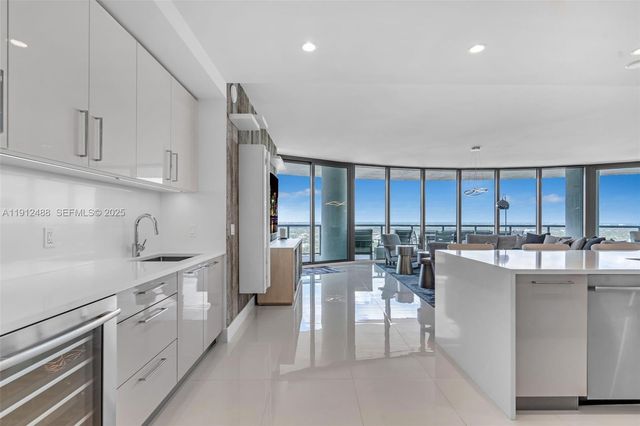 100 E Las Olas Blvd 3703, Fort Lauderdale, FL 33301