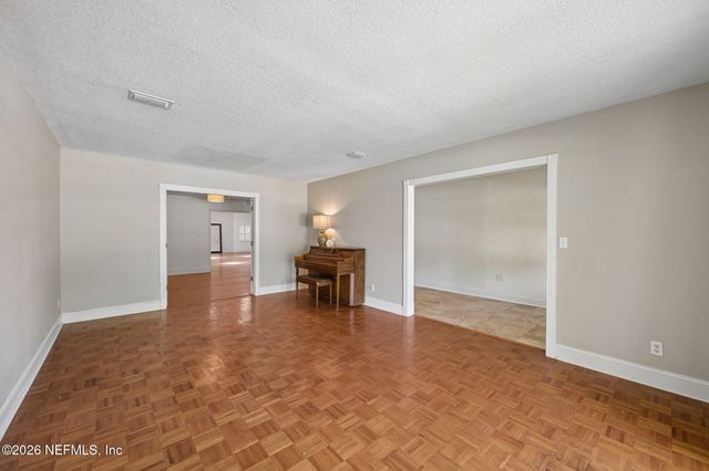 2254 SMULLIAN Trail N, Jacksonville, FL 32217
