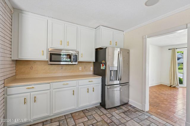 2254 SMULLIAN Trail N, Jacksonville, FL 32217