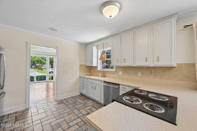 2254 SMULLIAN Trail N, Jacksonville, FL 32217
