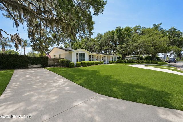 2254 SMULLIAN Trail N, Jacksonville, FL 32217