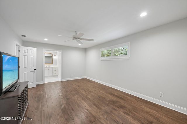 2254 SMULLIAN Trail N, Jacksonville, FL 32217