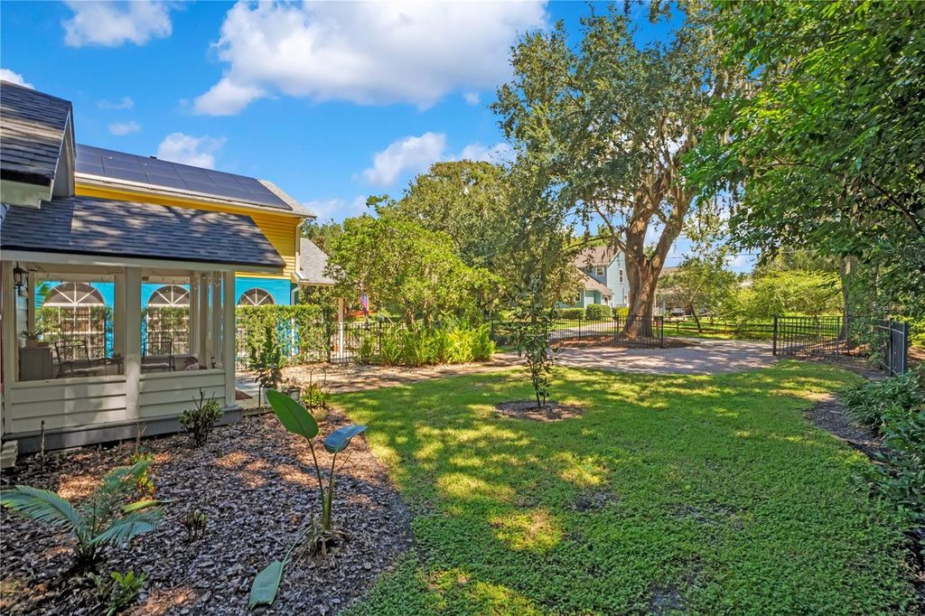 Image 22 of property listing at 628 FOREST STREET, Windermere, FL 34786