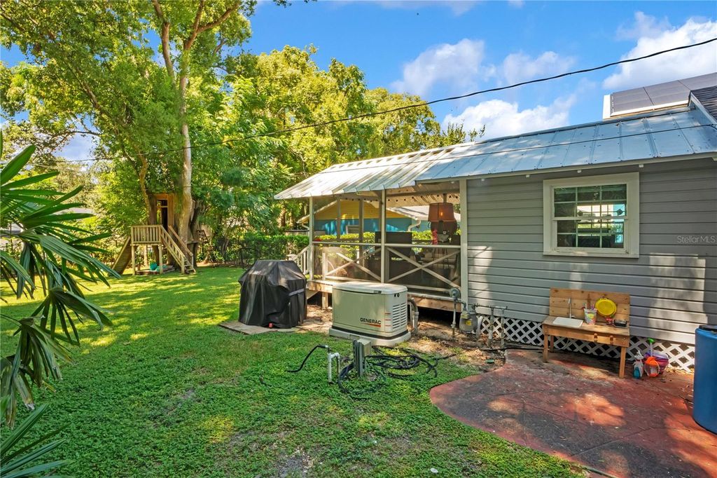 Image 23 of property listing at 628 FOREST STREET, Windermere, FL 34786