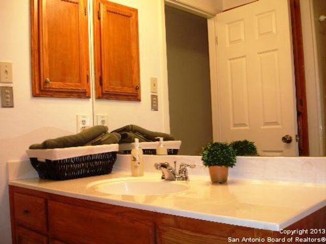 14325 INDIAN WOODS, San Antonio, TX 78249