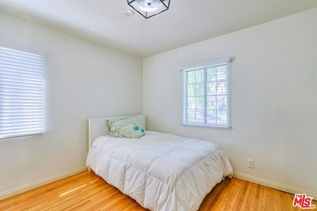 4722 Ventura Canyon Avenue, Sherman Oaks, CA 91423