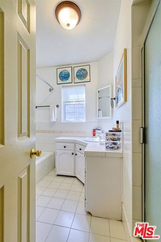 4722 Ventura Canyon Avenue, Sherman Oaks, CA 91423