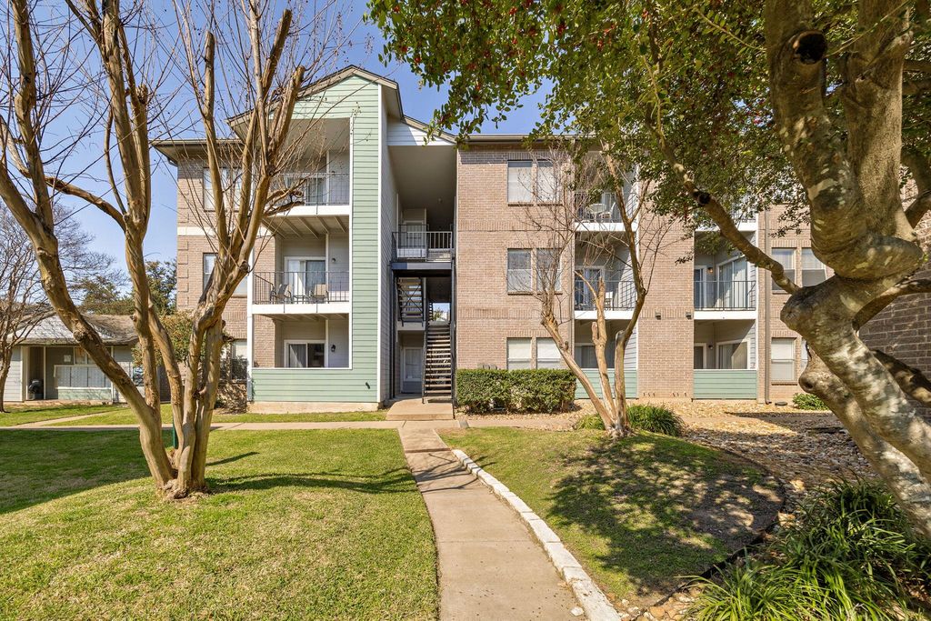 12166 Metric BLVD 239, Austin, TX 78758
