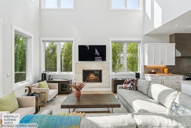 4990 Lakepointe Cir, Santa Rosa, CA 95403