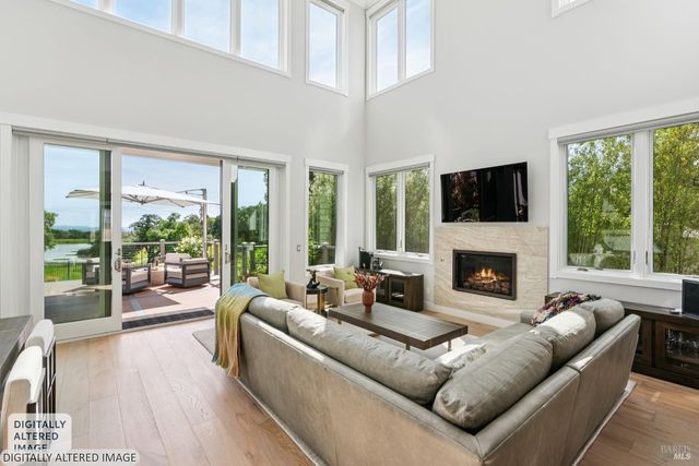 4990 Lakepointe Cir, Santa Rosa, CA 95403