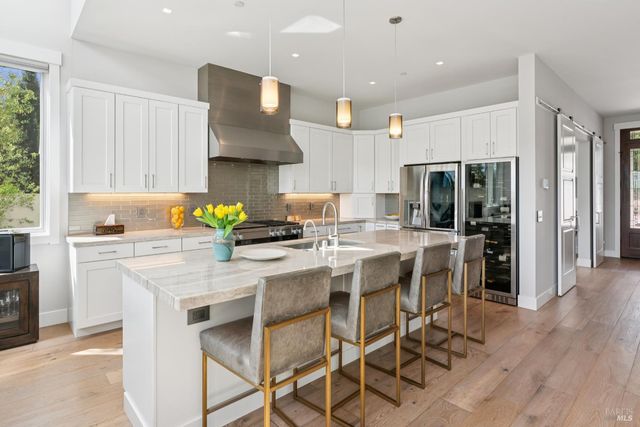 4990 Lakepointe Cir, Santa Rosa, CA 95403