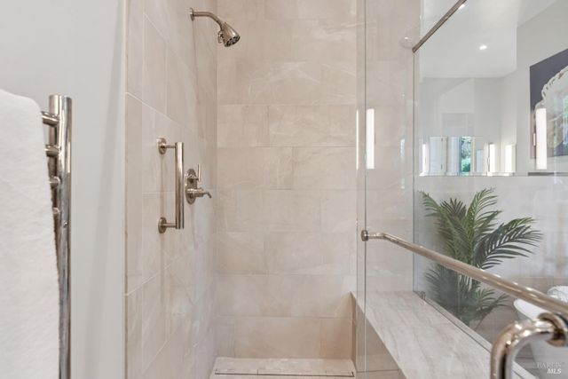 4990 Lakepointe Cir, Santa Rosa, CA 95403