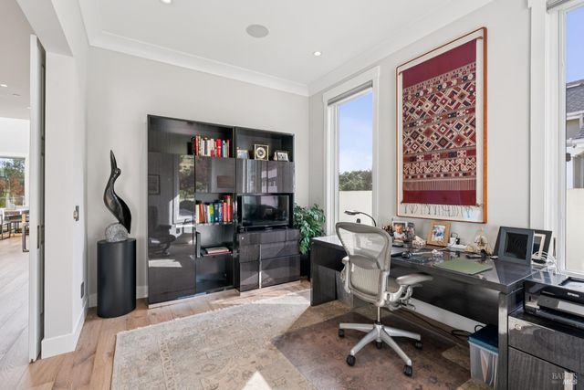 4990 Lakepointe Cir, Santa Rosa, CA 95403