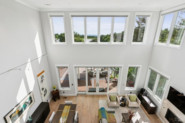 4990 Lakepointe Cir, Santa Rosa, CA 95403