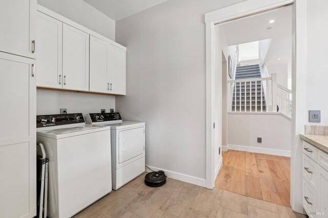 4990 Lakepointe Cir, Santa Rosa, CA 95403