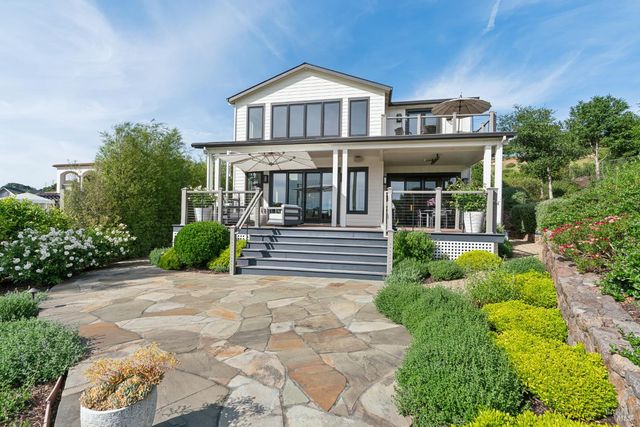 4990 Lakepointe Cir, Santa Rosa, CA 95403