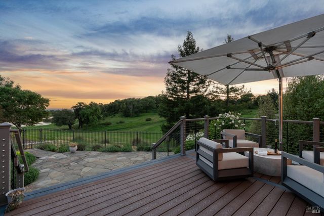 4990 Lakepointe Cir, Santa Rosa, CA 95403