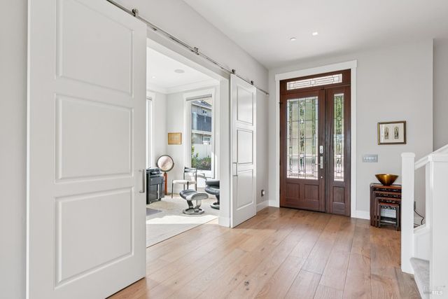 4990 Lakepointe Cir, Santa Rosa, CA 95403