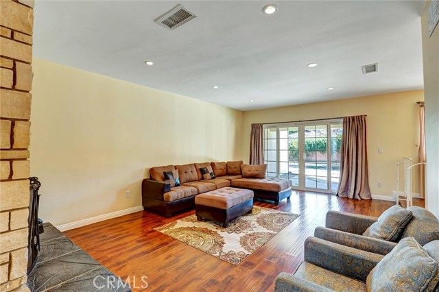 10401 Hanna, Chatsworth (los Angeles), CA 91311