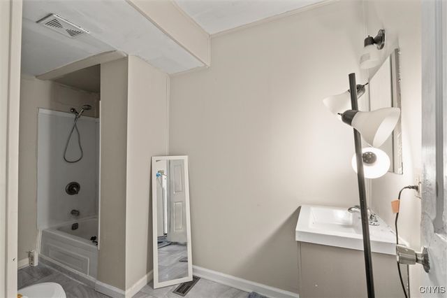 1216 Bellevue Avenue, Syracuse, NY 13204