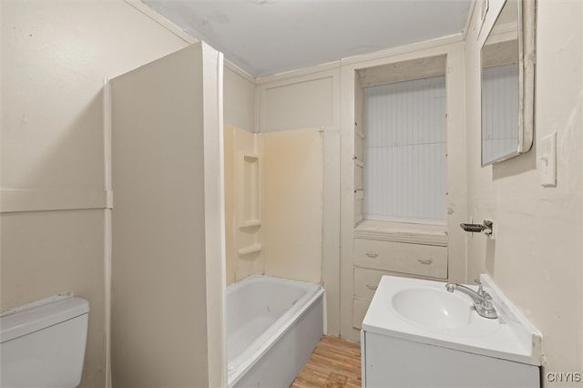 1216 Bellevue Avenue, Syracuse, NY 13204