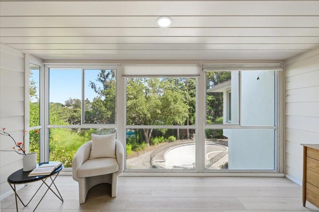 Image 105 of property listing at 6 Spring Valley Lane, Millbrae, CA 94030