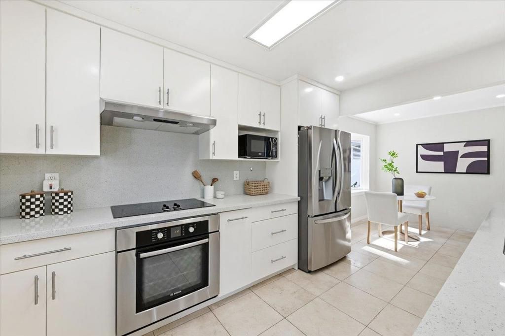 Image 16 of property listing at 6 Spring Valley Lane, Millbrae, CA 94030