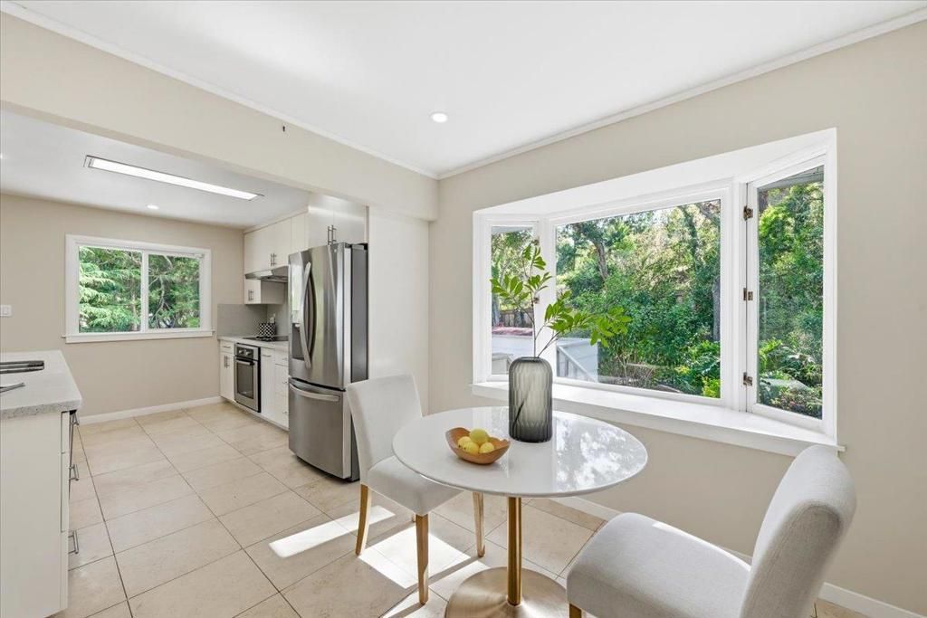 Image 20 of property listing at 6 Spring Valley Lane, Millbrae, CA 94030