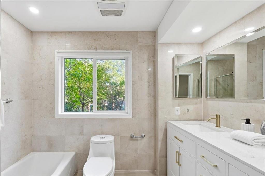 Image 35 of property listing at 6 Spring Valley Lane, Millbrae, CA 94030