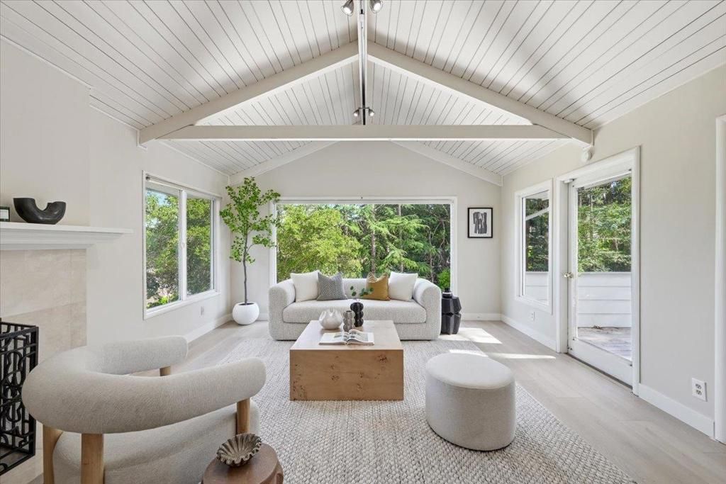 Image 5 of property listing at 6 Spring Valley Lane, Millbrae, CA 94030