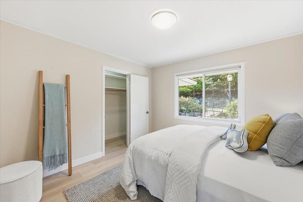 Image 54 of property listing at 6 Spring Valley Lane, Millbrae, CA 94030