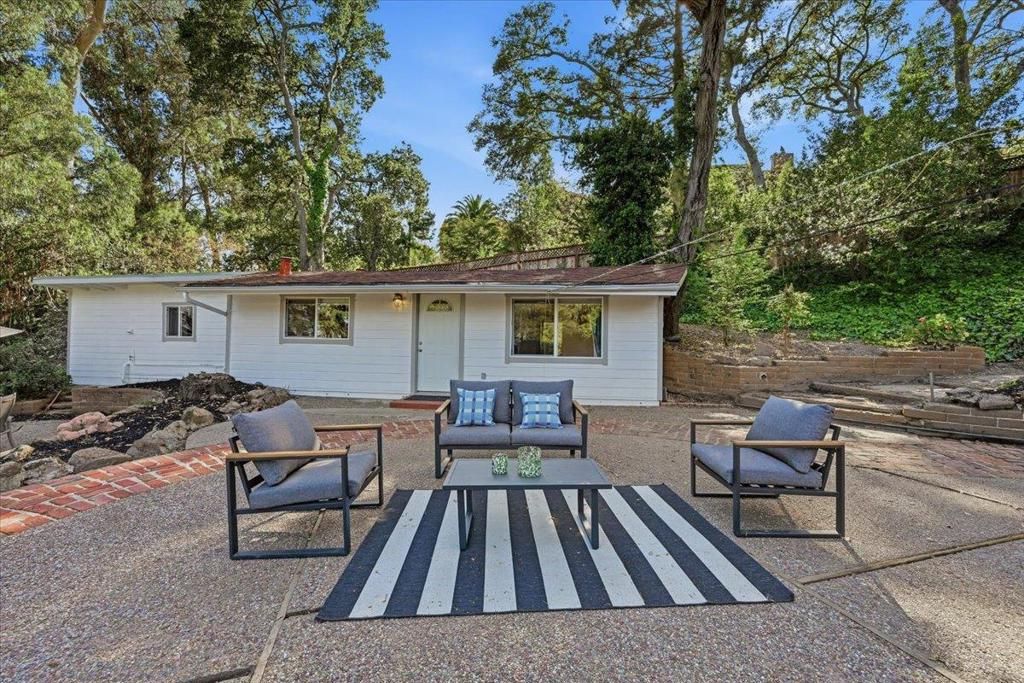 Image 76 of property listing at 6 Spring Valley Lane, Millbrae, CA 94030