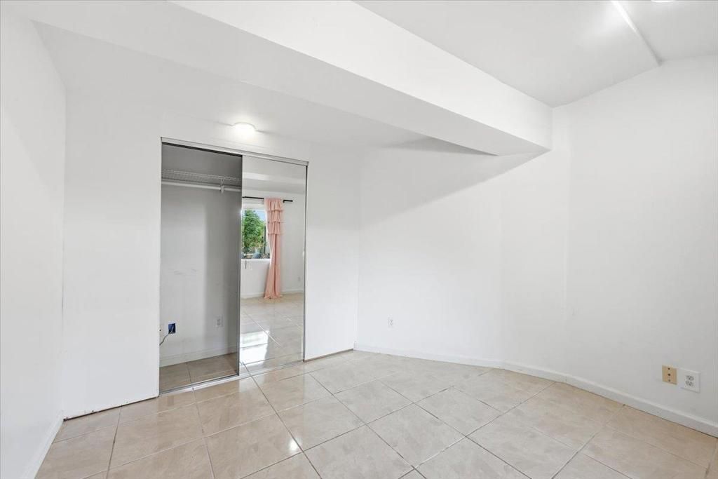 Image 84 of property listing at 6 Spring Valley Lane, Millbrae, CA 94030