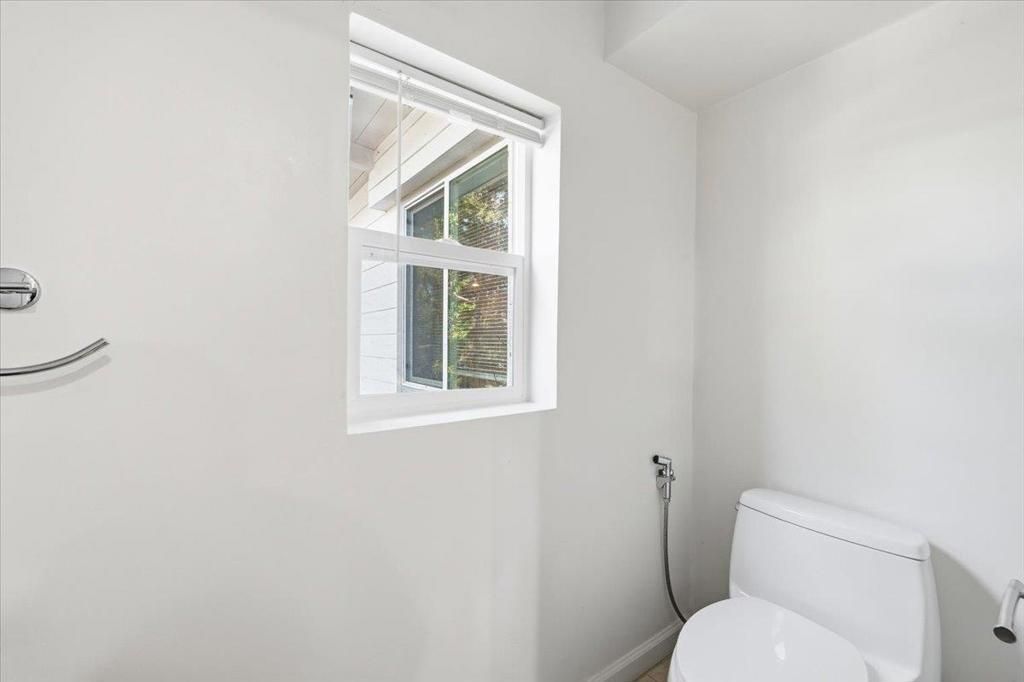 Image 90 of property listing at 6 Spring Valley Lane, Millbrae, CA 94030