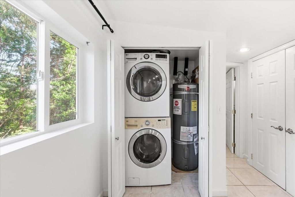 Image 91 of property listing at 6 Spring Valley Lane, Millbrae, CA 94030