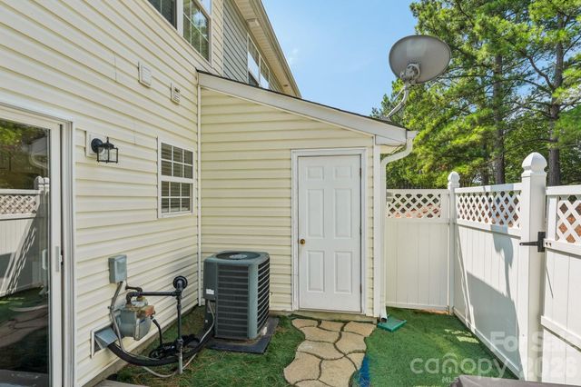 1757 Hidden Creek Drive, Rock Hill, SC 29732