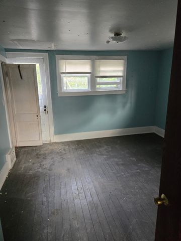 1817 Maplewood Avenue, Lansing, MI 48910