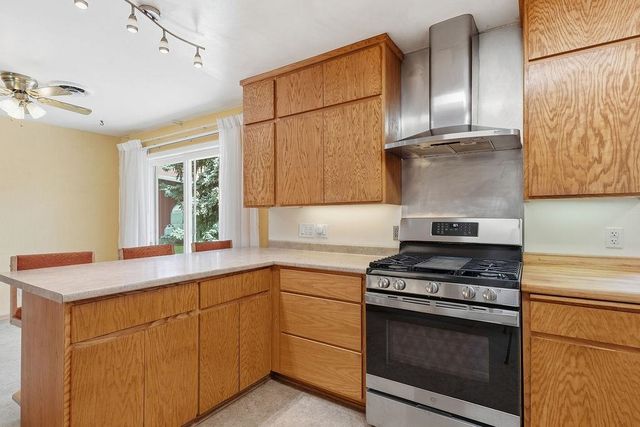 2717 S Raymond Rd, Spokane, WA 99206