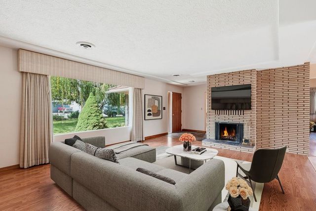 2717 S Raymond Rd, Spokane, WA 99206