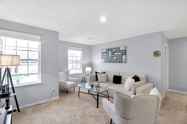 39 Thoreau Drive, Ashville, OH 43103