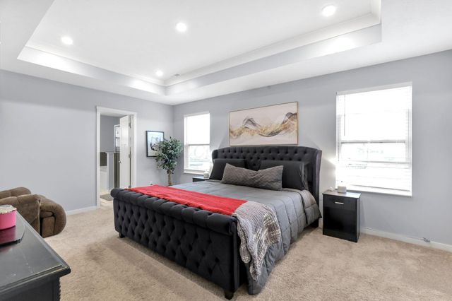 39 Thoreau Drive, Ashville, OH 43103