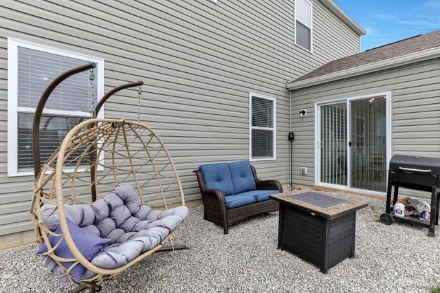 39 Thoreau Drive, Ashville, OH 43103