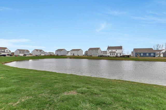 39 Thoreau Drive, Ashville, OH 43103
