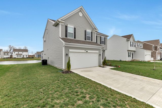 39 Thoreau Drive, Ashville, OH 43103