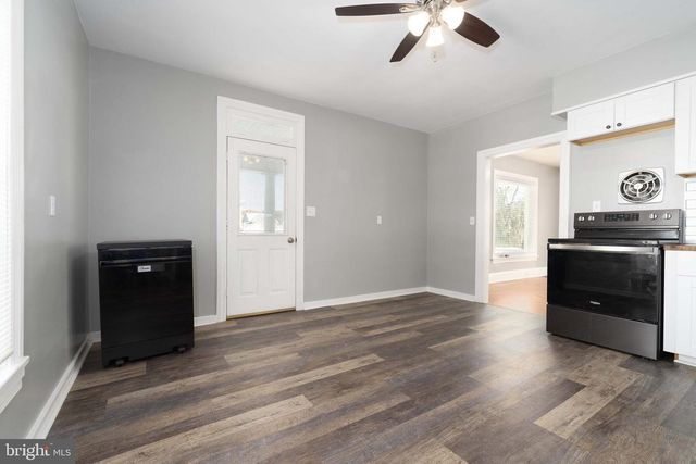 30 W MCCLURE ST, New Bloomfield, PA 17068