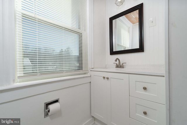 30 W MCCLURE ST, New Bloomfield, PA 17068